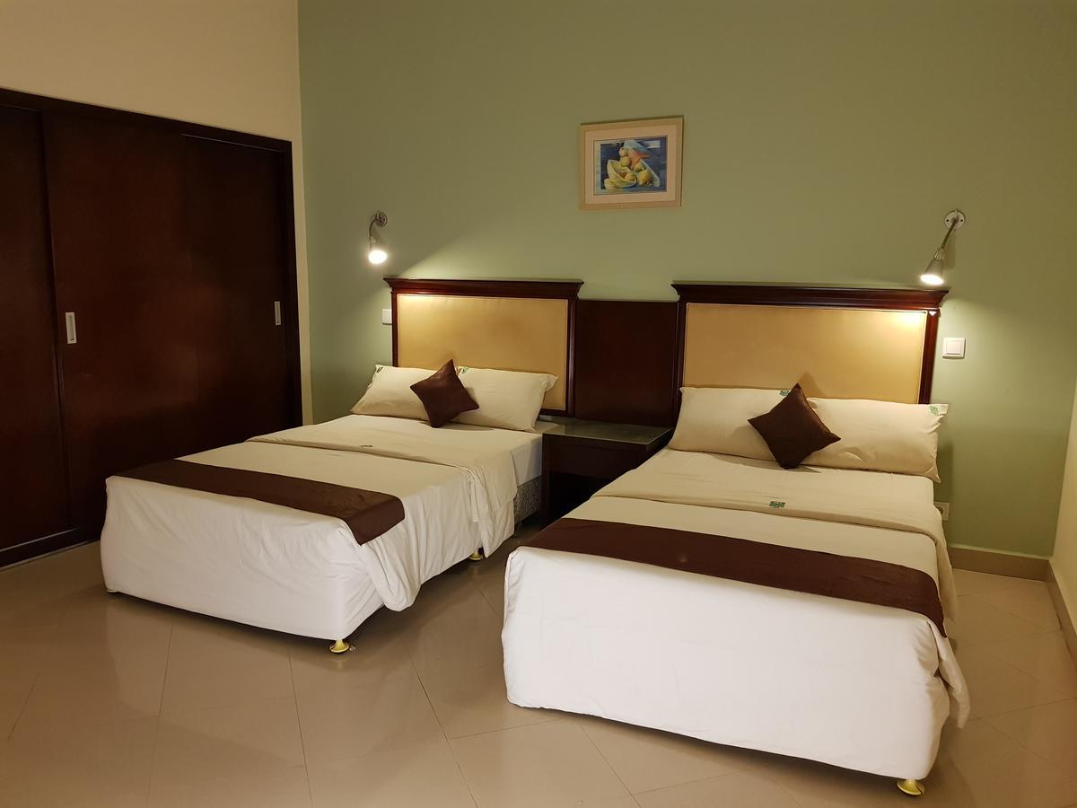 Hotel Wimbi Sun Пемба Екстер'єр фото